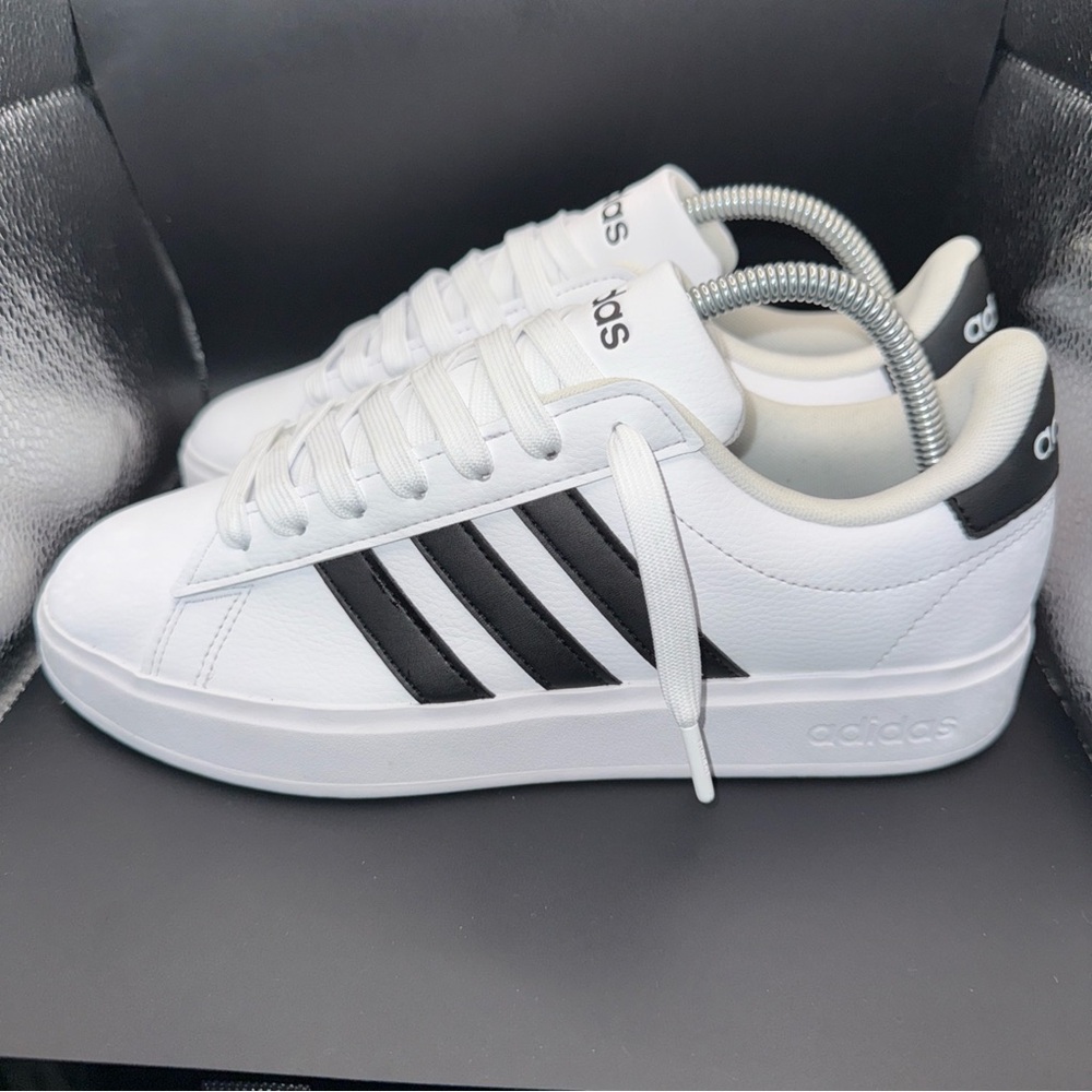 Size 8.5 - adidas Grand Court 2.0 White Black Women GW9214, No Box, Clean, 10/10 - Picture 2 of 10
